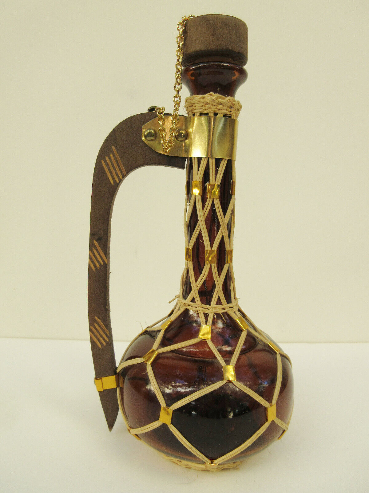 Vintage Amber Glass Wicker Wine Decanter Jug Wood Handle Base Chain Stopper 13\