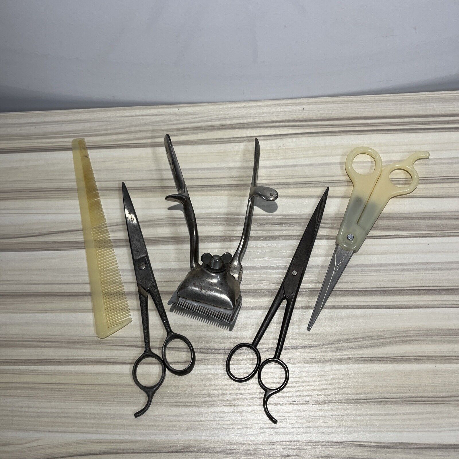 Barbers Tools VTG Lot - Bressant Brown & Sharpe Clippers, Wiss & Wahl Scissors