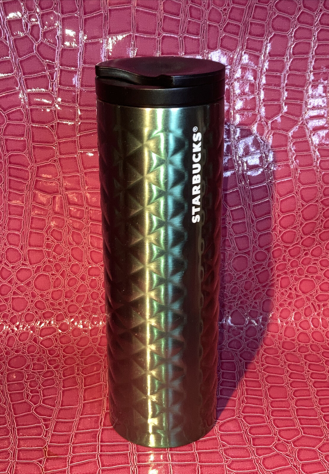 Starbucks 2012 green Stainless Steel Quilted Tumbler w/ Sealing Lid 16 Oz.
