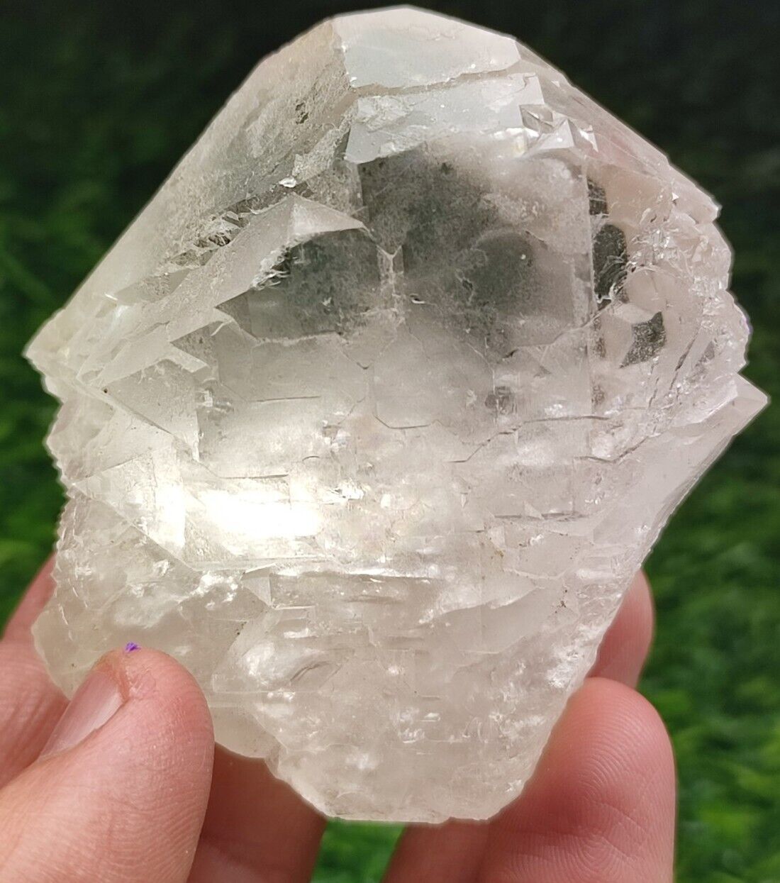 165-gm Gwindel Quartz Crystal With Visible Twist & Having Multi Terminations-Pak