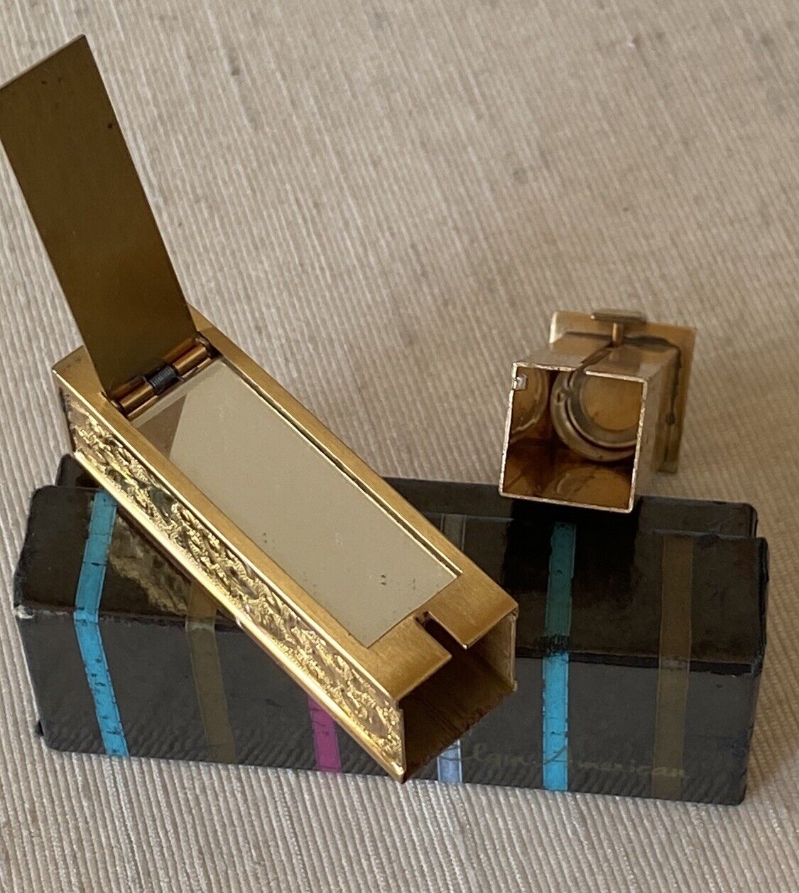 Vintage ELGIN AMERICAN Mirrored Lip Stick Tube Case Gold Tone Boxed