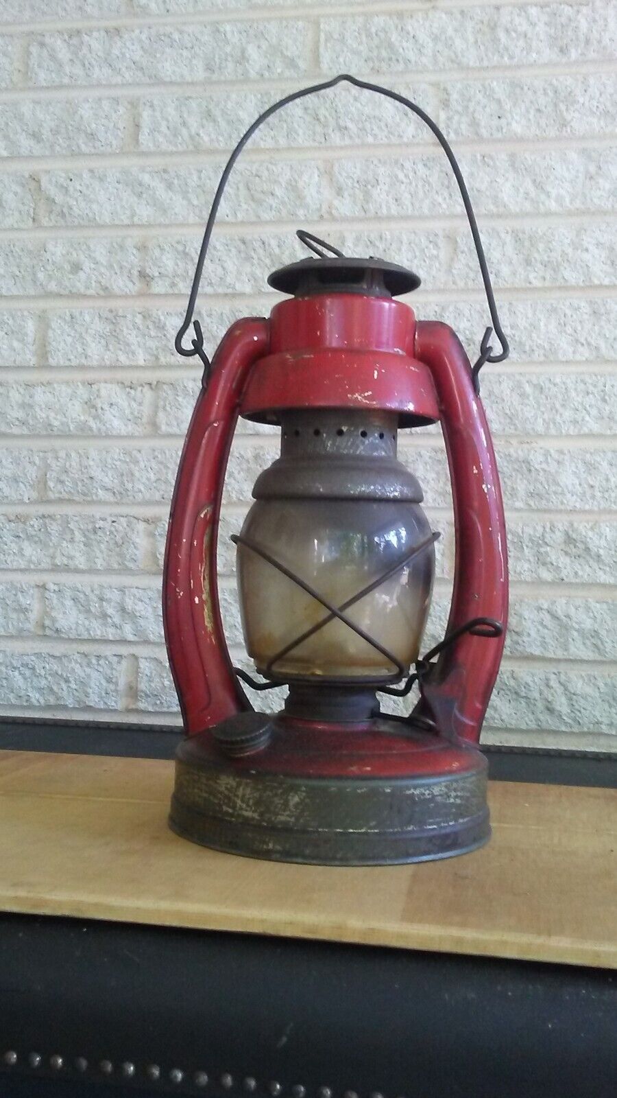Vintage Red Elgin Oil Lantern Star Bottom No. 30 USA