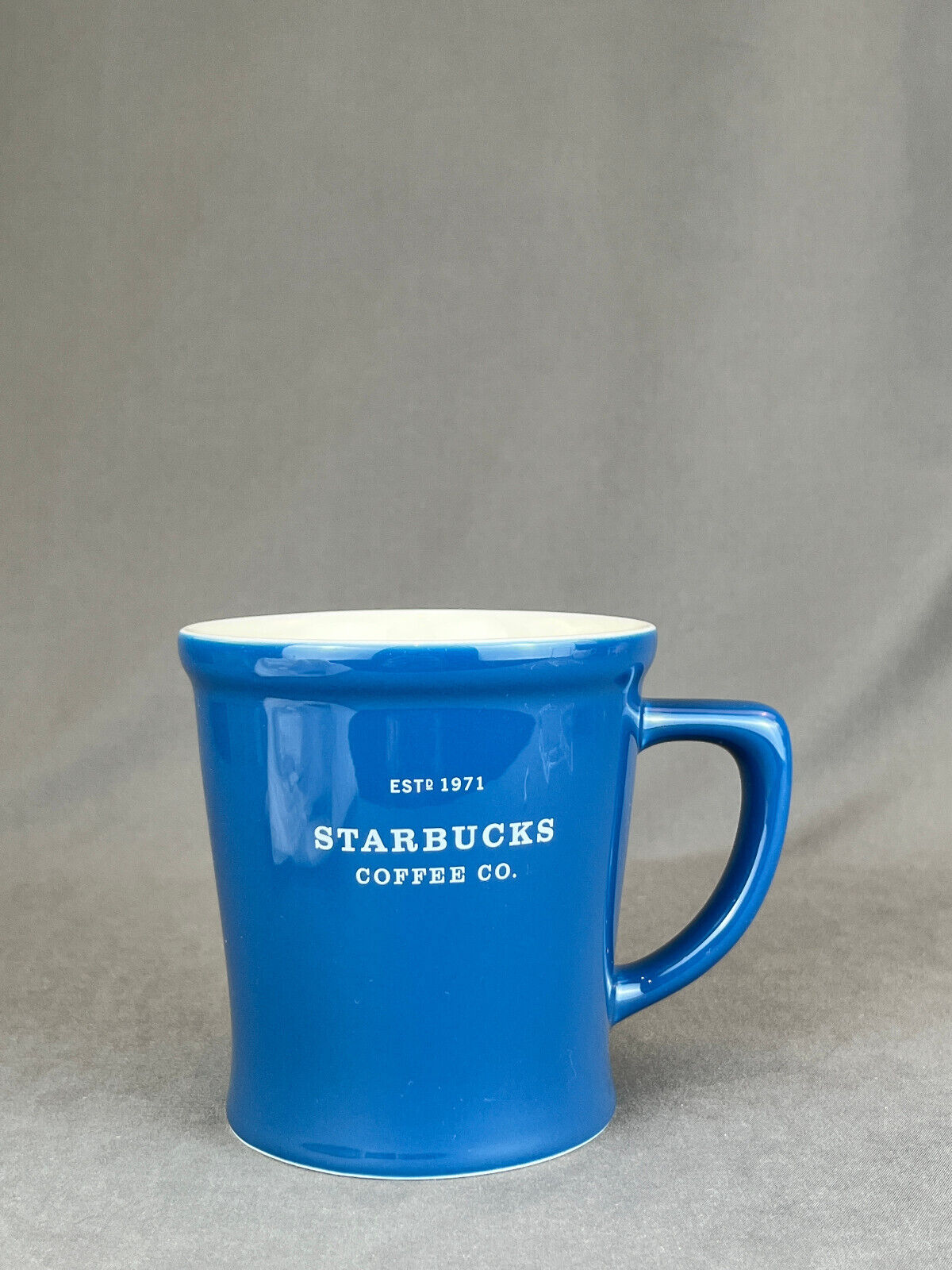 Starbucks 2008 Blue Abbey Mug 18 fl oz \