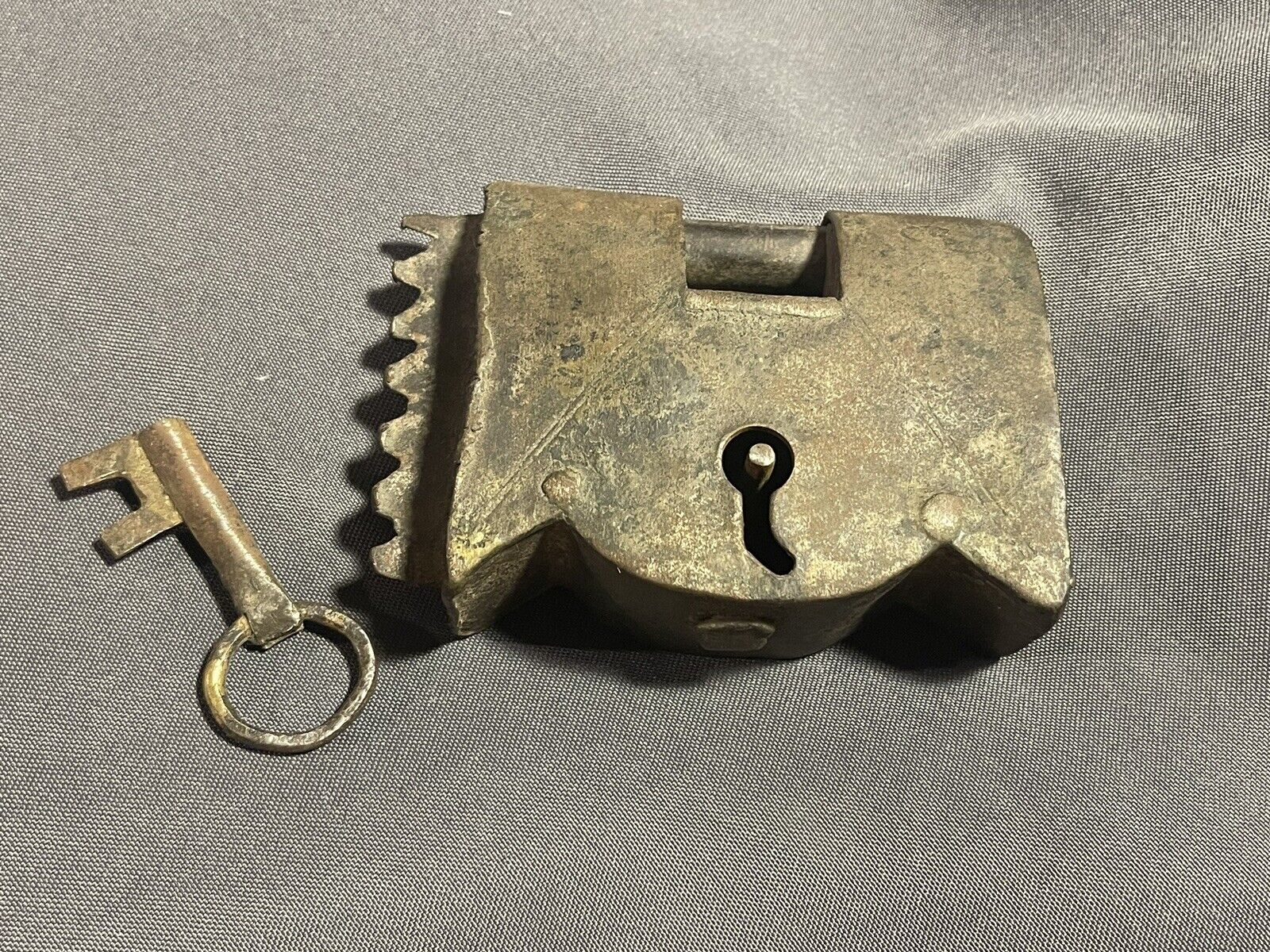 Very Early Antique Hand Wrought Primitive Lock & Key works