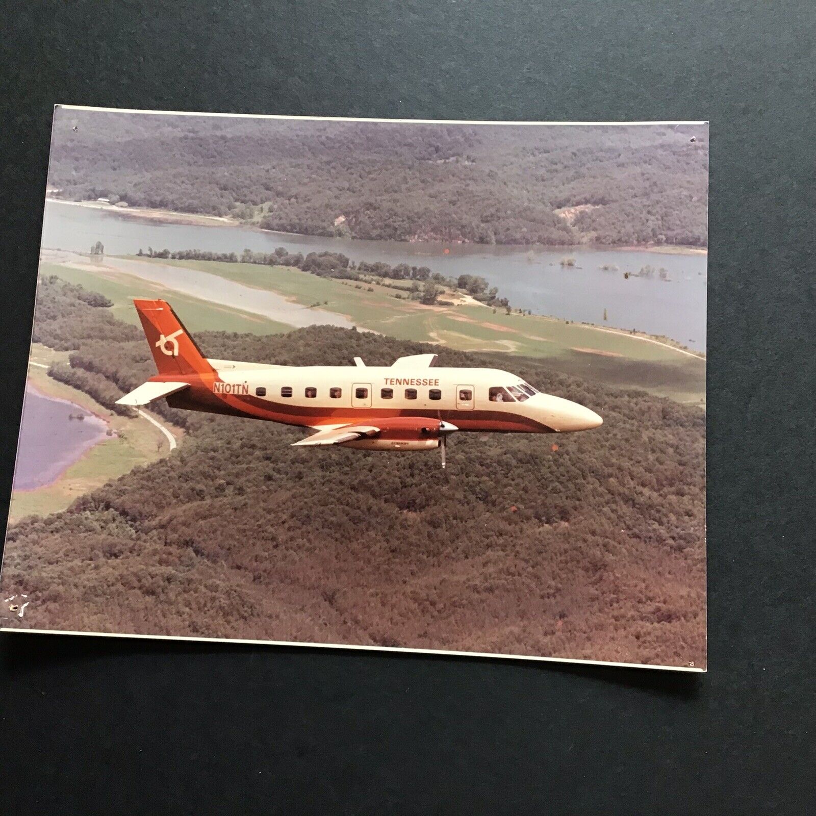 Tennessee Airways - Embraer EMB-110 Press Photo - Vintage Regional Airline Photo