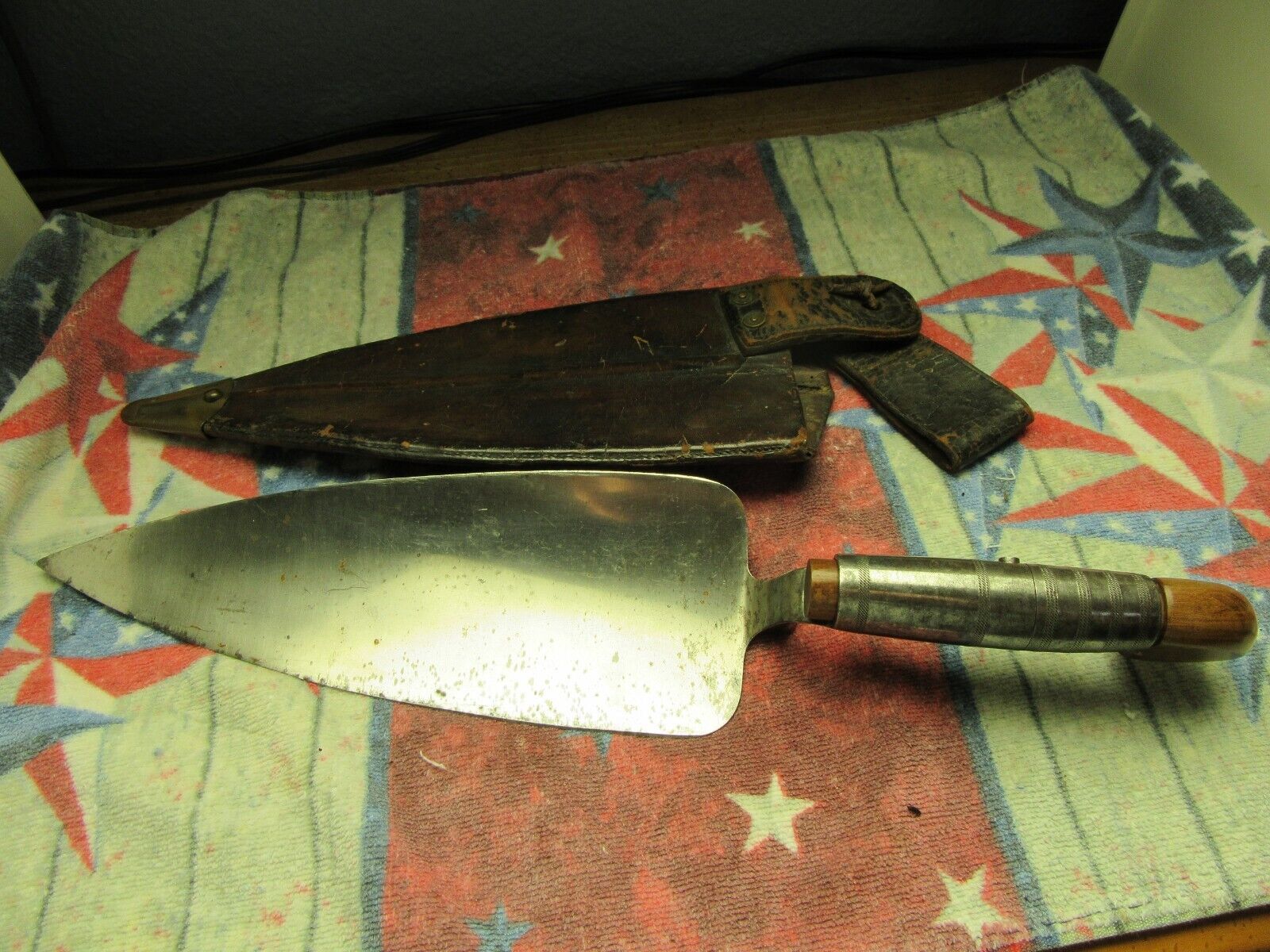 US MODEL 1872 SPRINGFIELD TROWEL BAYONET WITH LEATHER SCABBARD  INDIAN WARS ERA