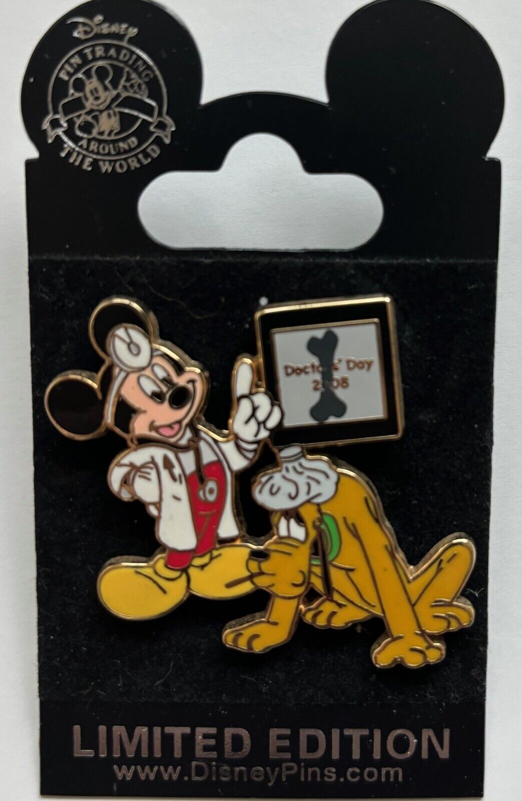 Disney Doctors\' Day Dr. Doctor Mickey Mouse Pluto X-Ray LE Pin & Card 2008