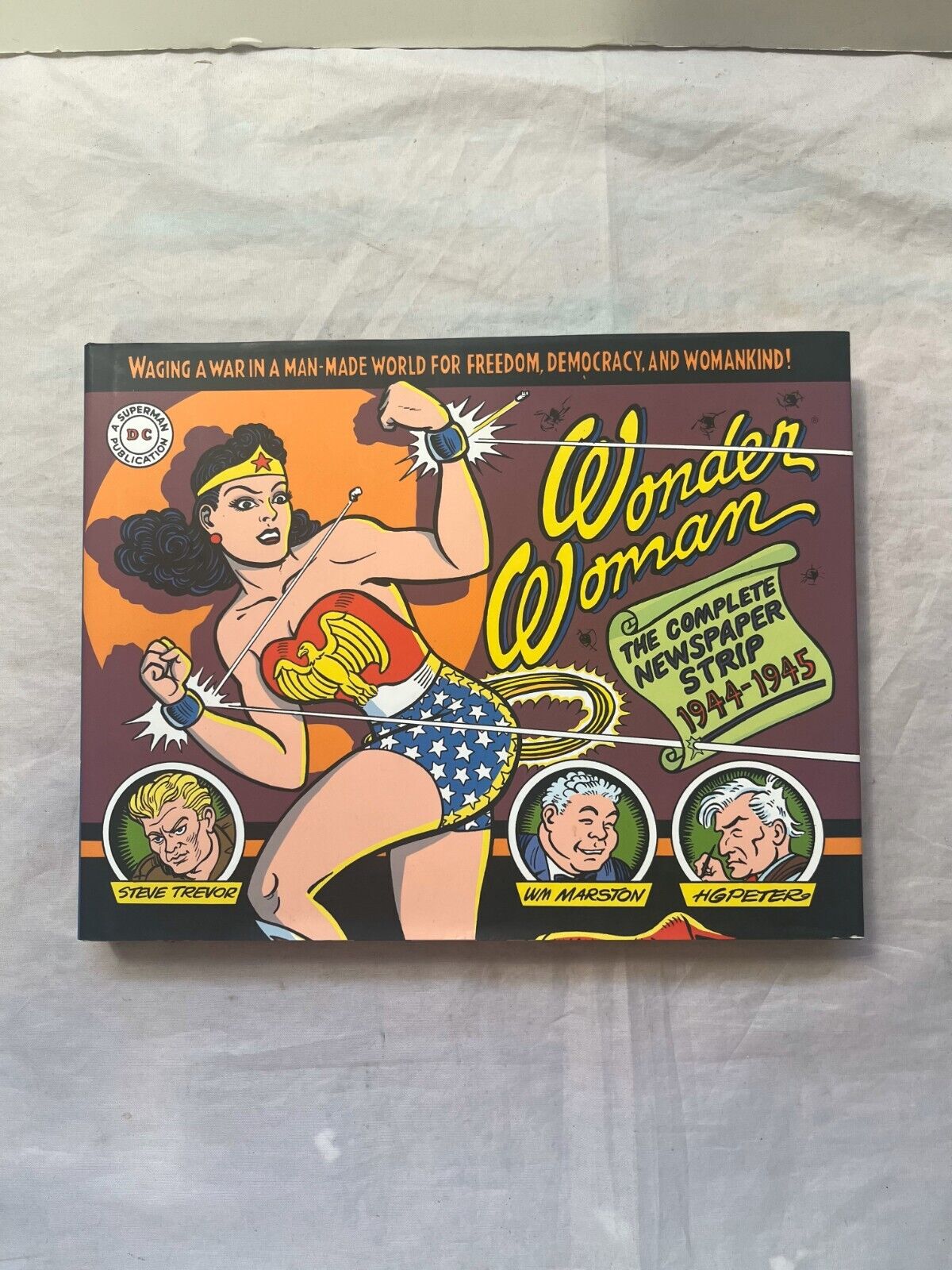 Wonder Woman (New): The Daily Comics The Complete Newspaper Strip 1944-1945