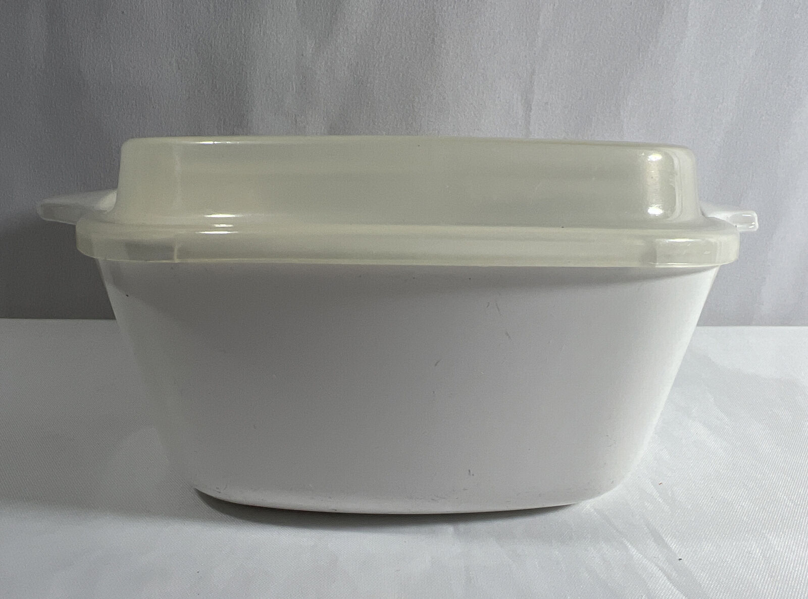 Vintage Corning Ware White P-43-B 700mL Casserole Dish w Refrigerator Lid