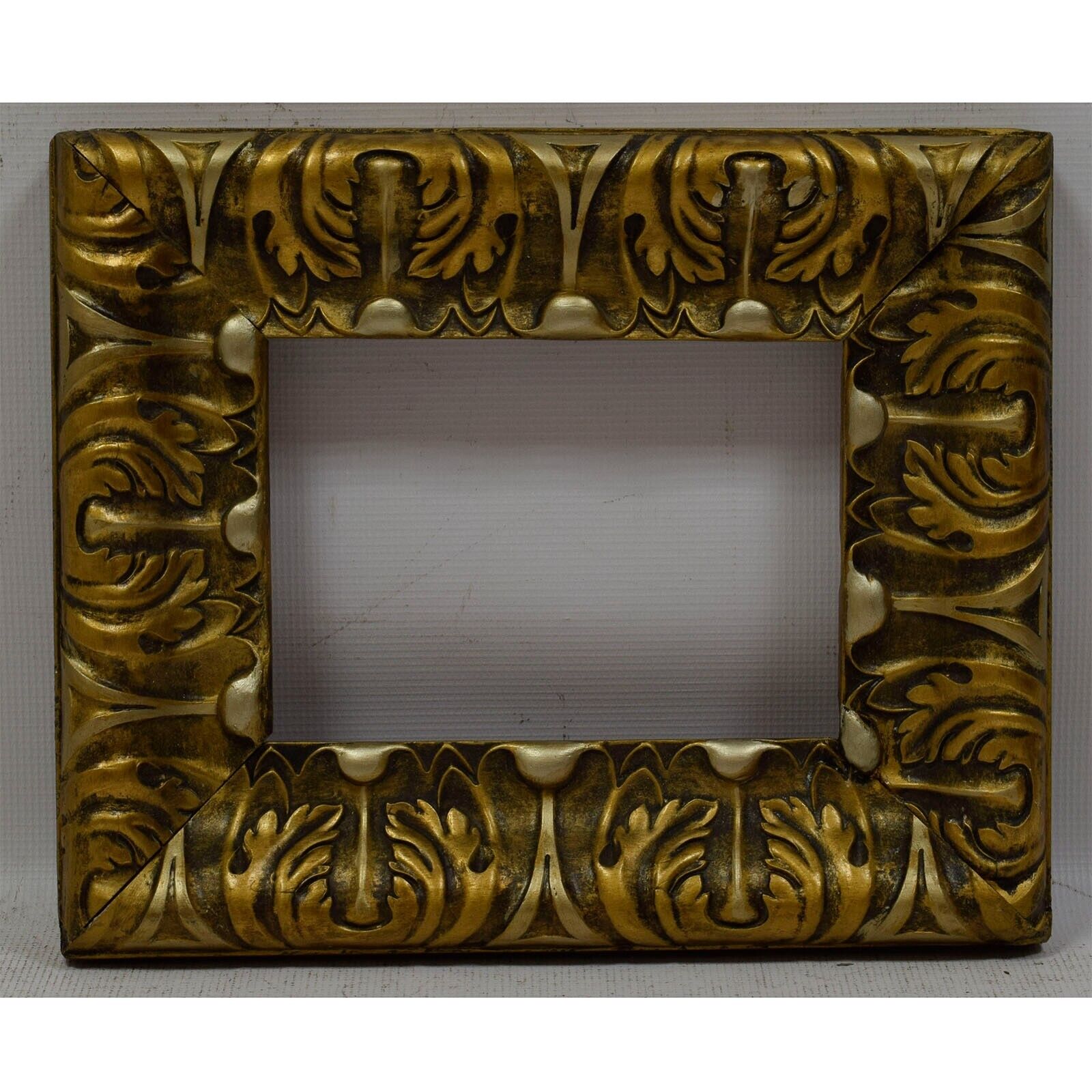 Ca.1850-1900 Old wooden frame decorative Internal: 9x6.4 in