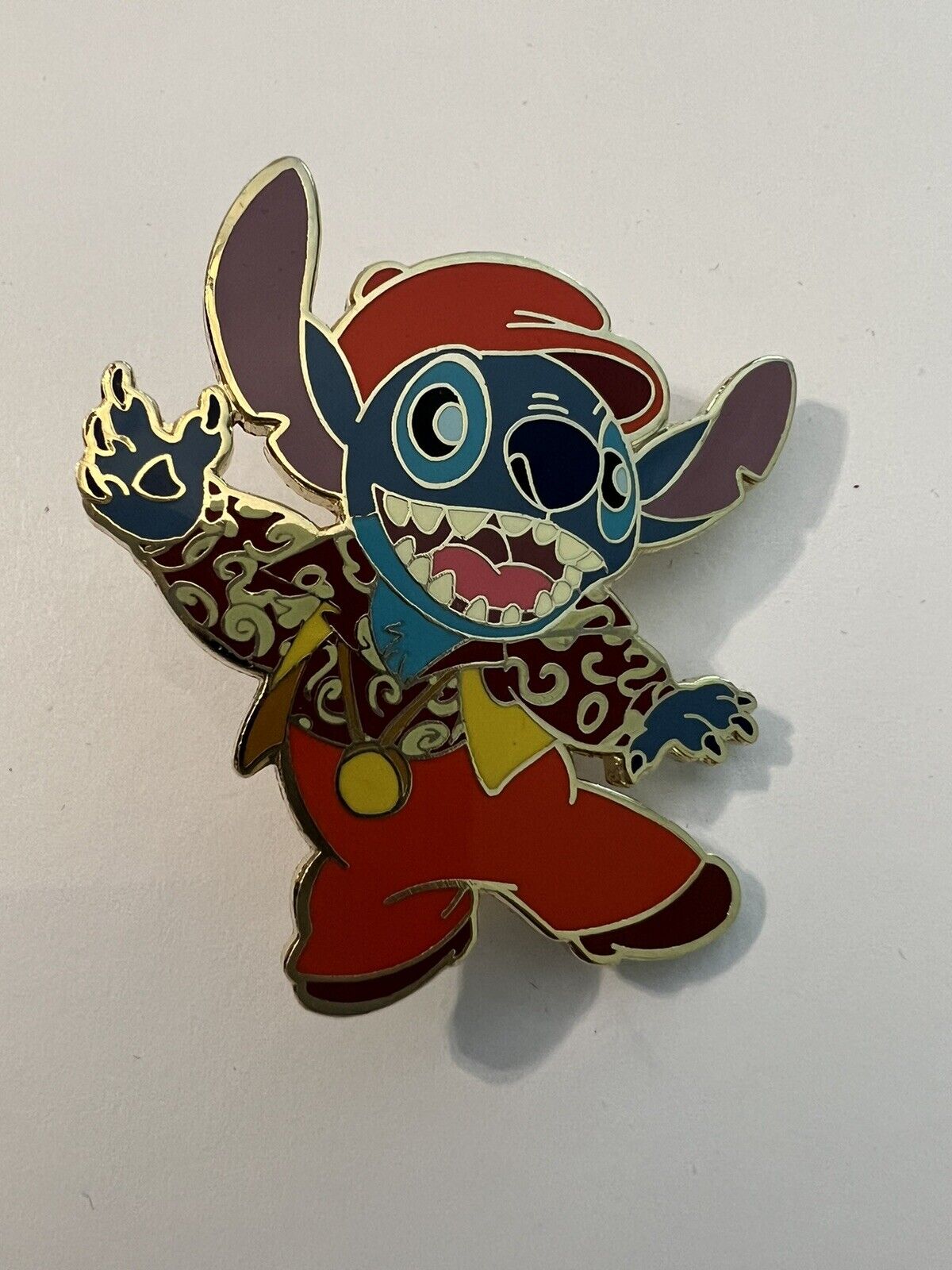 Disney Shopping Pin 46388 Stitch in Suit 2006 LE 250 Disco Pose