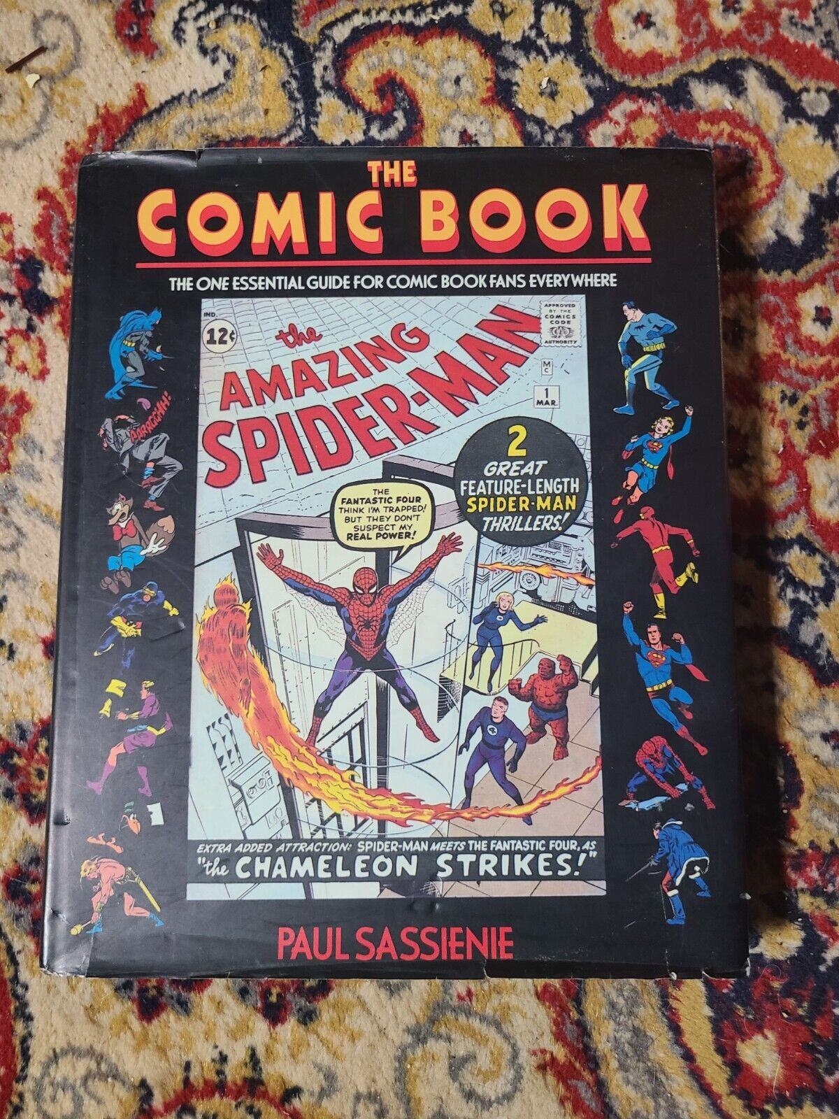 Vintage The Comic Book By PAUL SASSIENIE 1994 Chartwell Books Hard Cover