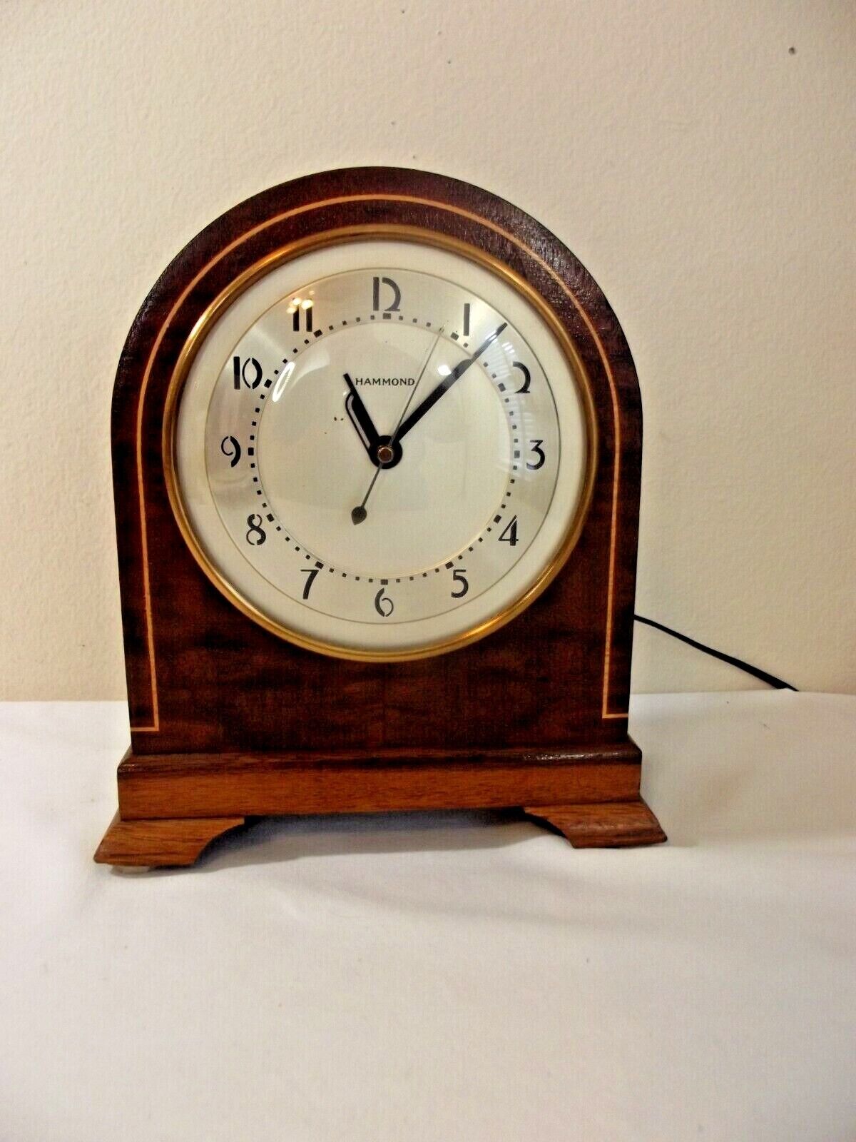 Vintage Hammond Chancellor Synchronous Mantle Clock Art Deco Wood Electric