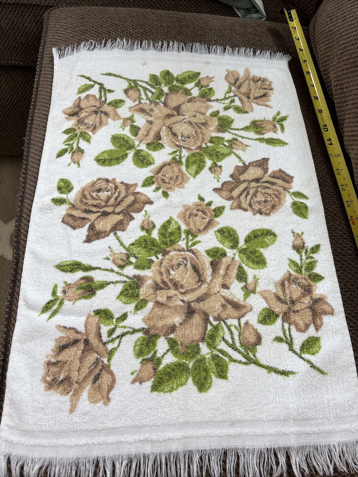Vintage 70s Cannon Bath Towel 24”x15” Brown Roses Floral
