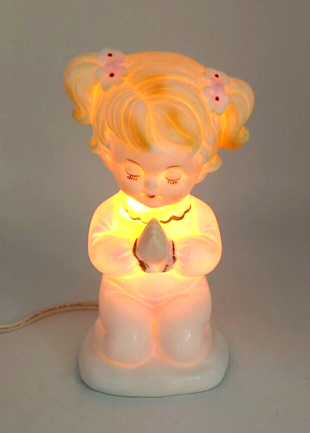Vintage 1985 LEFTON Praying Pajama Girl Porcelain Night Light Lamp #6626