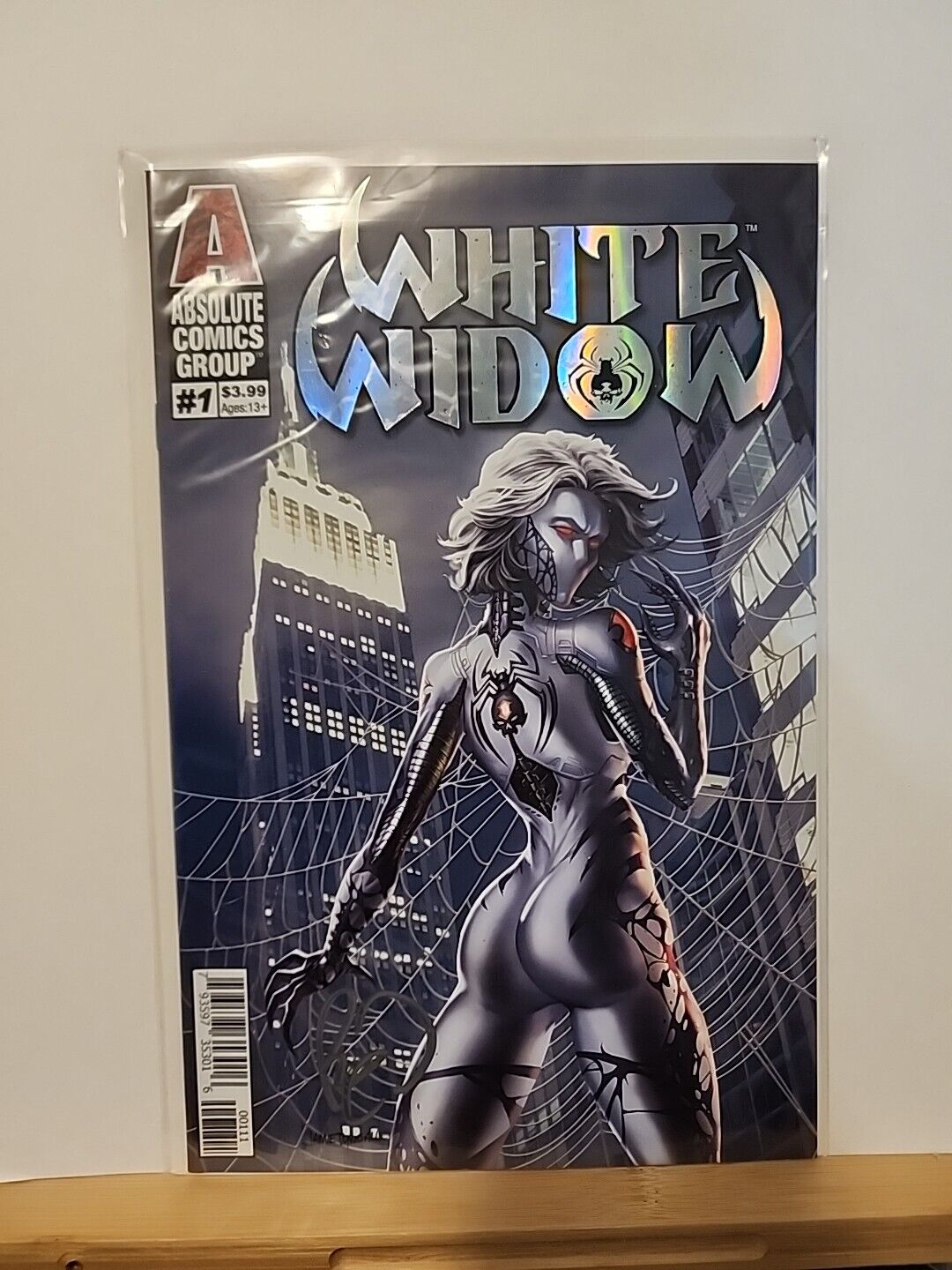 WHITE WIDOW #1 FIRST PRINT ( ABSOLUTE 2019 ) Signed Benny Powell