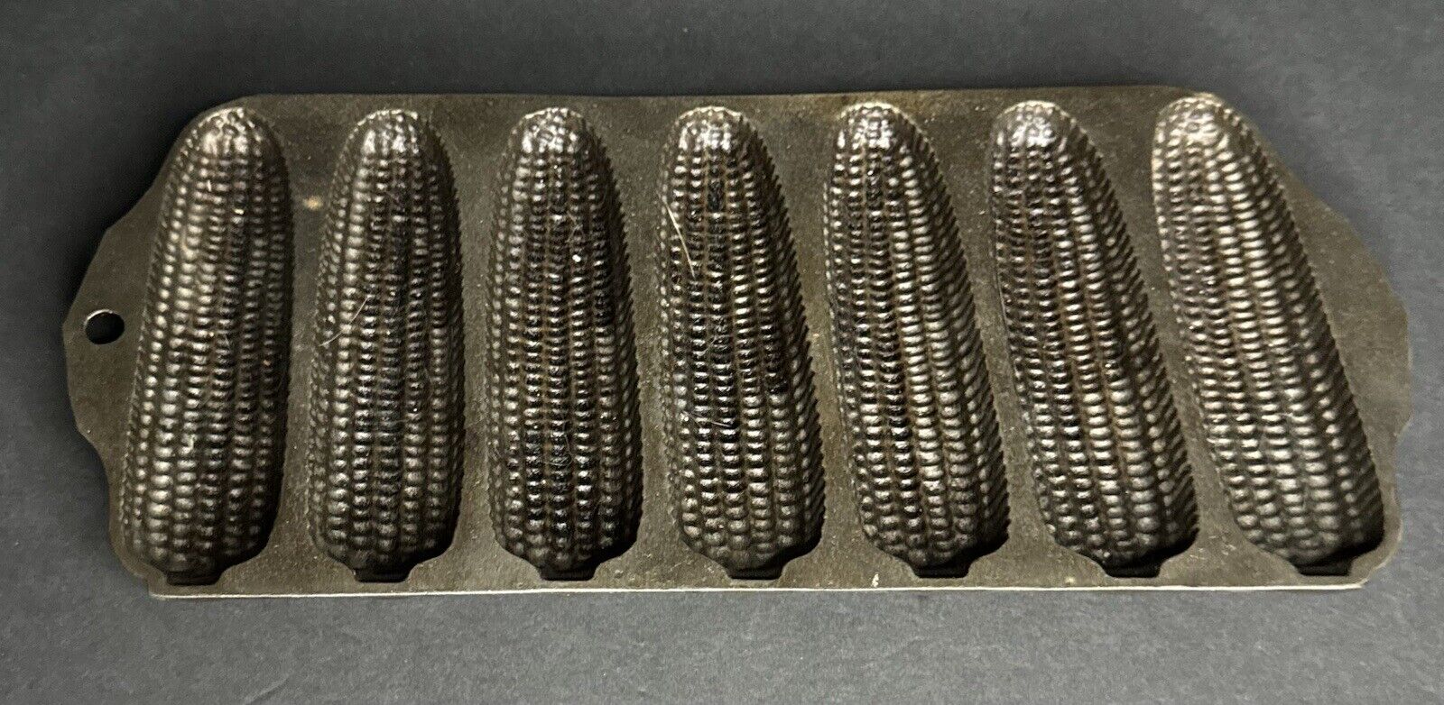 Griswold No. 273 Cast Iron Crispy Corn Stick Pan #930 Muffin Cornbread - Vintage