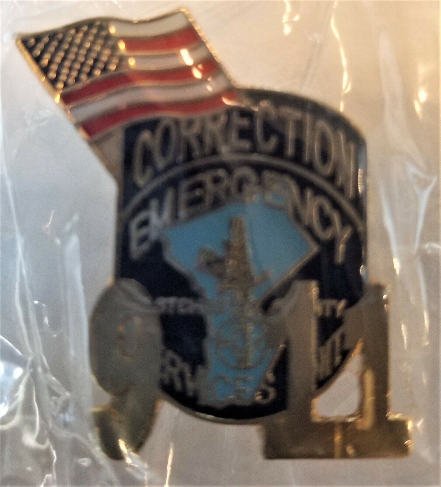 9/11 CORRECTION EMERGENCY SERVICES W/FLAG COMMEMORATIVE PIN