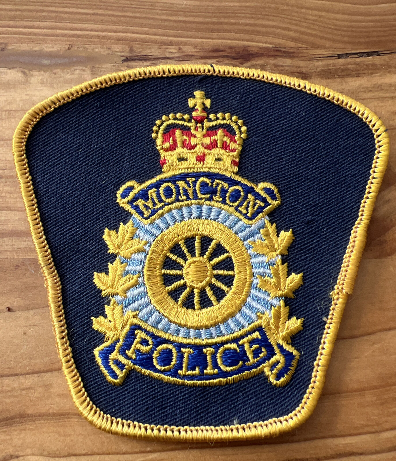 MONCTON NEW BRUNSWICK CANADA   POLICE EARLY  OBSOLETE  VINTAGE POLICE  PATCH