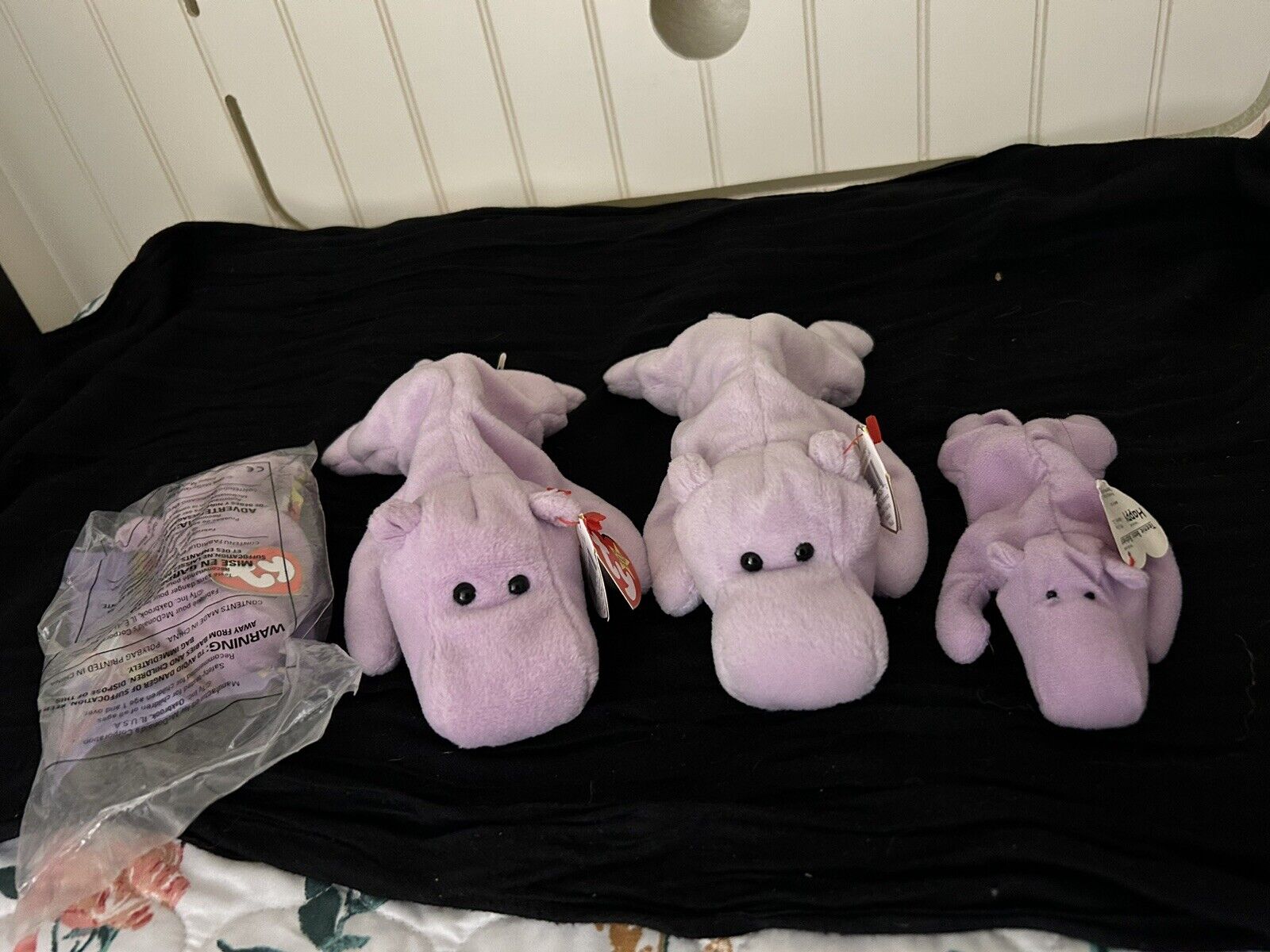Vintage 1993 Ty Extremely Rare 2 Happy The Hippo’s with PVC, 2 Happy Teenies.