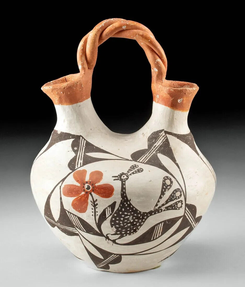 Beautiful Native American Acoma wedding vase with birds