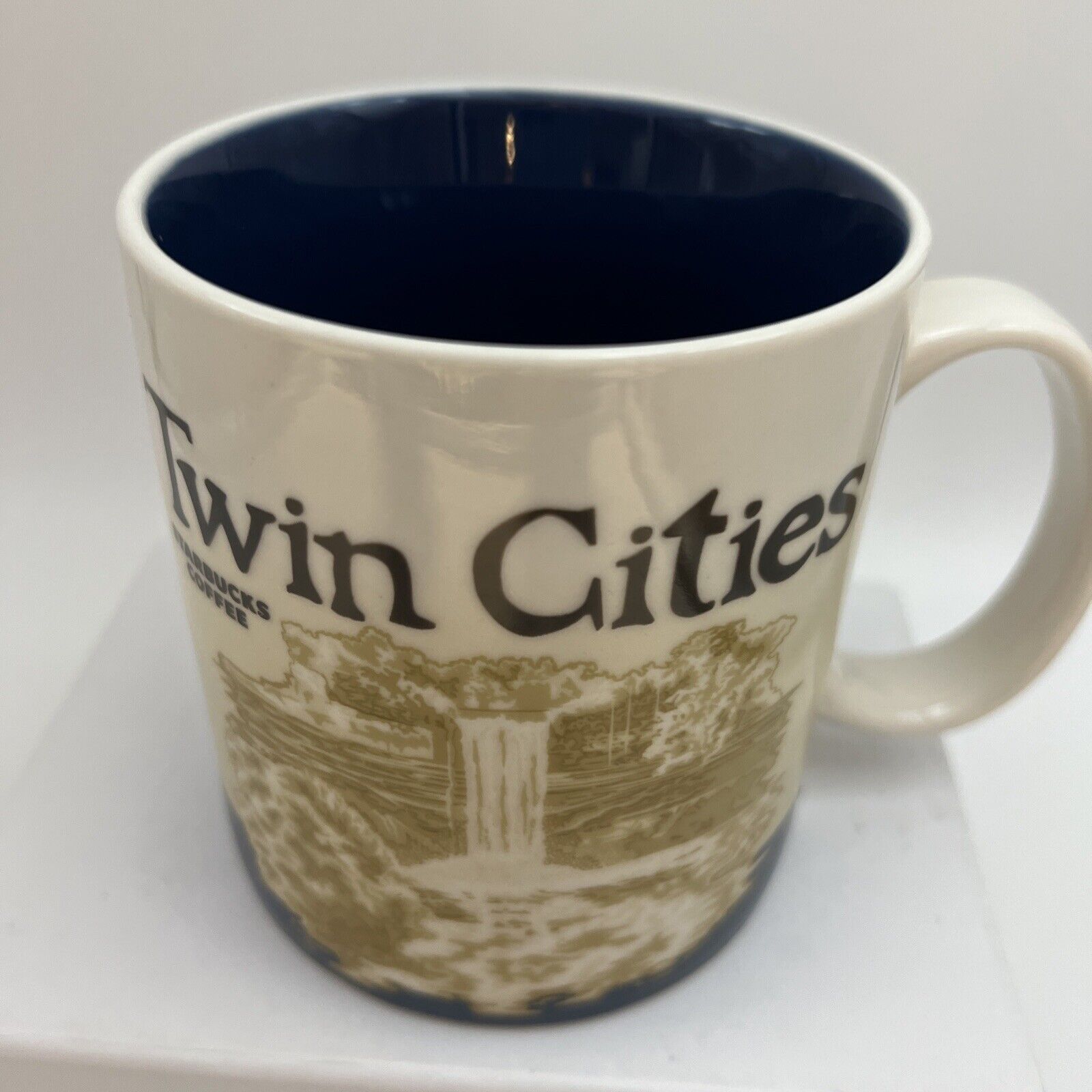 Starbucks Coffee Mug Cup City Icon Series 2011 TWIN CITIES 16oz Collector Series