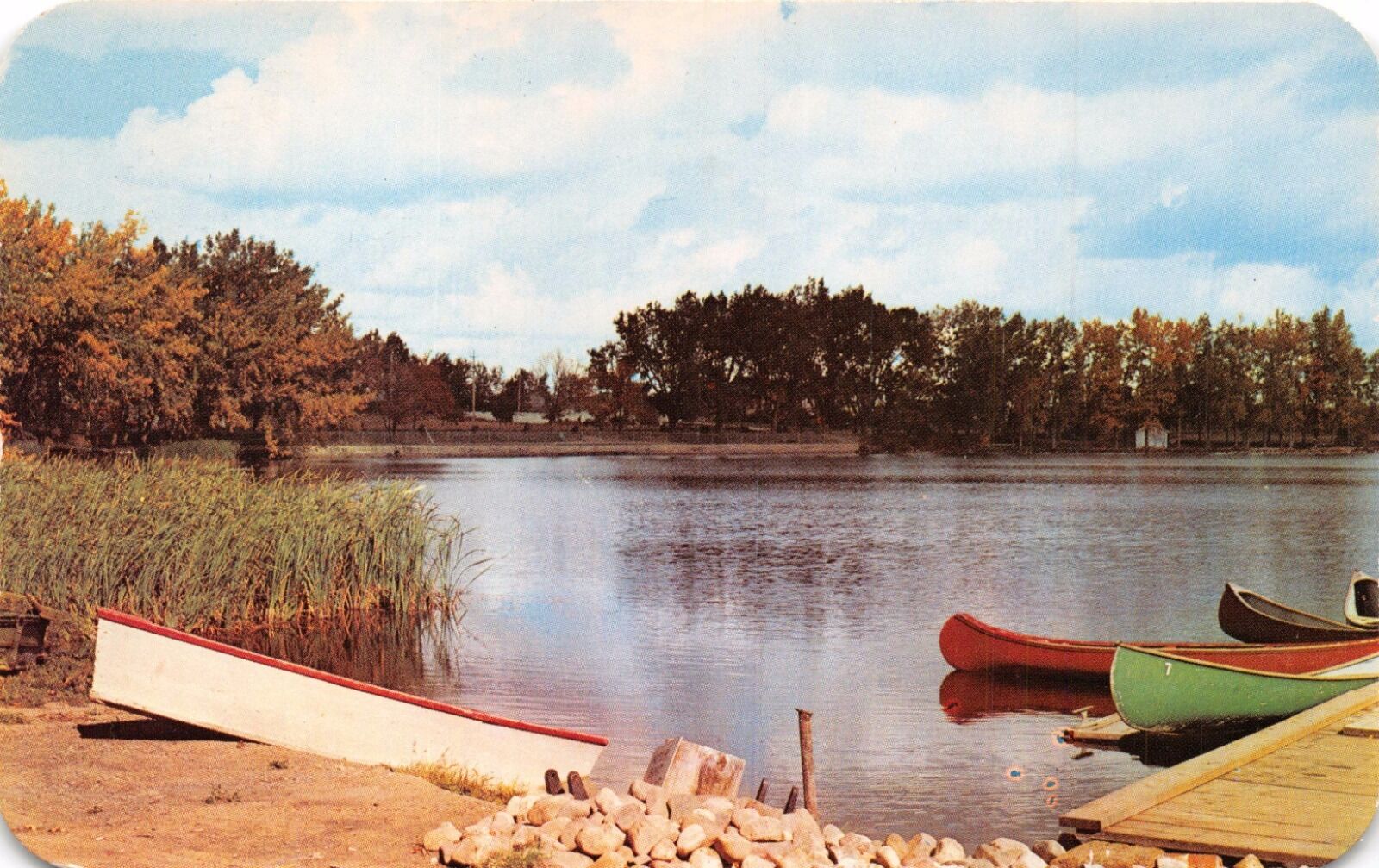 LETHBRIDGE ALBERTA CANADA HENDERSON LAKE~WOOD CANOES BOAT POSTCARD 1958