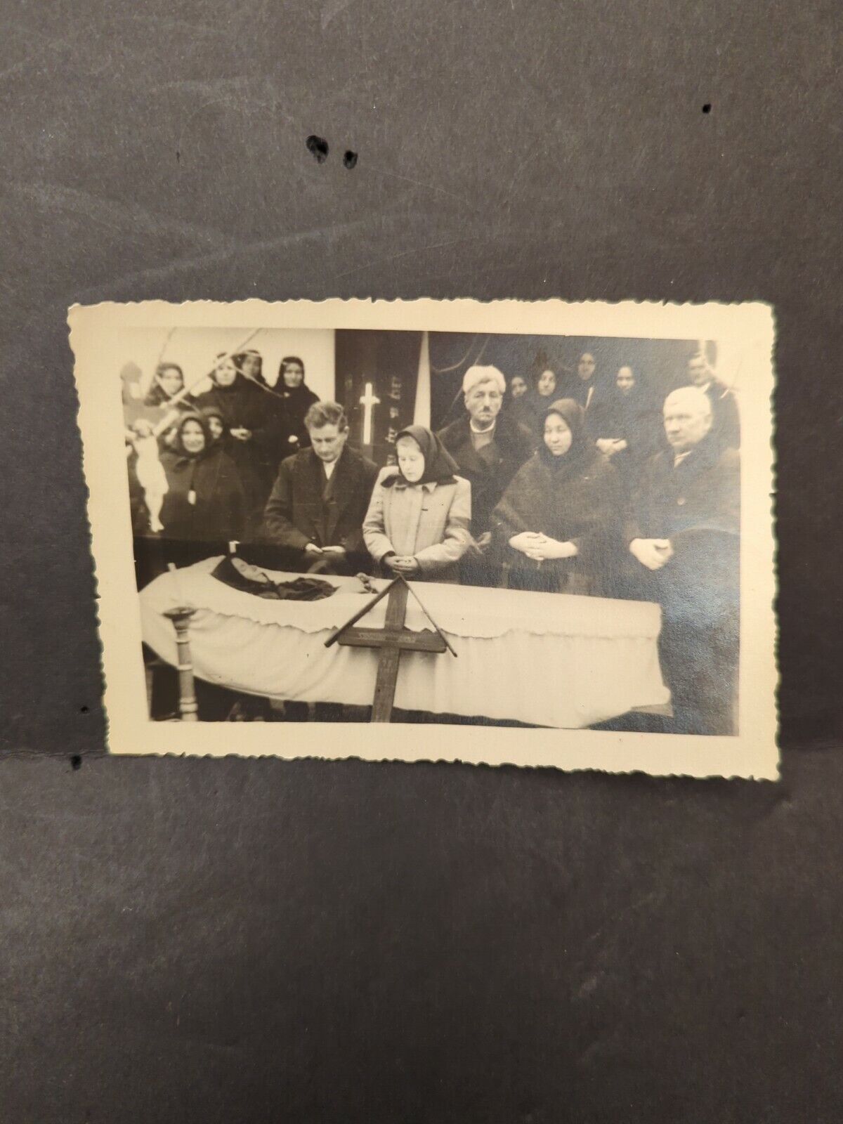 Early Funeral Post Mortem Photo Of Grieving Mourning Widow