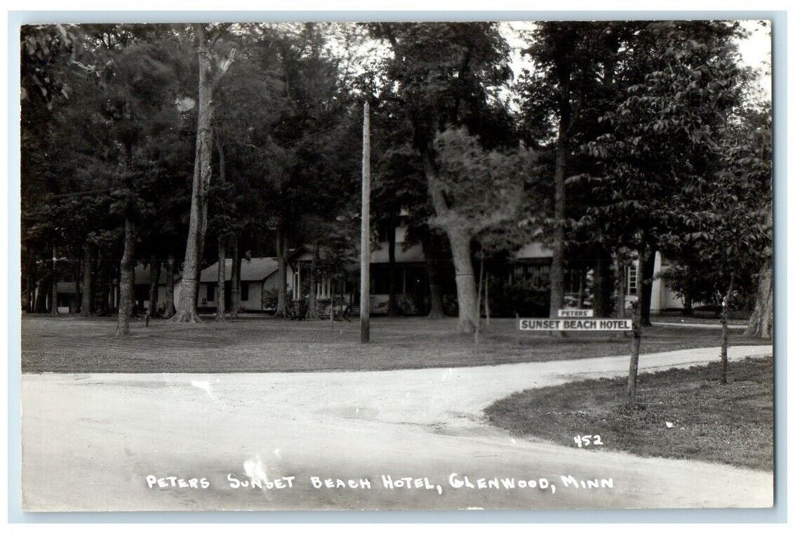 c1950\'s Peters Sunset Beach Hotel Glenwood Minnesota MN RPPC Photo Postcard