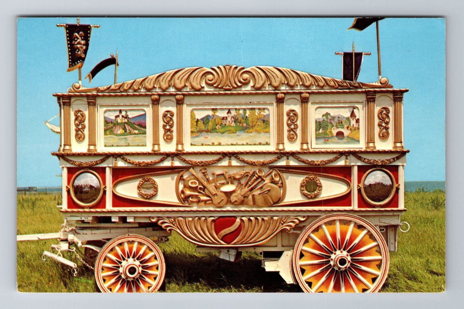 Baraboo WI-Wisconsin, Barnum & London Circus Wagon, Vintage Souvenir Postcard