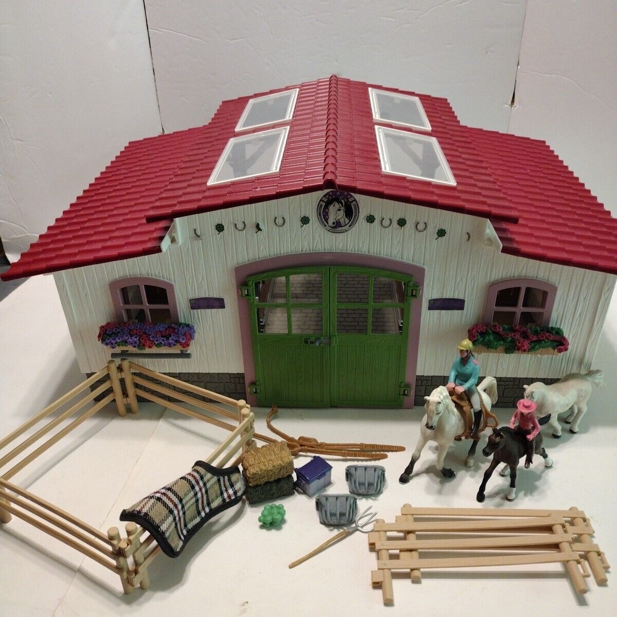 Schleich Horse Club Riding Center Stable Barn Horses Figure Accessories See Pic