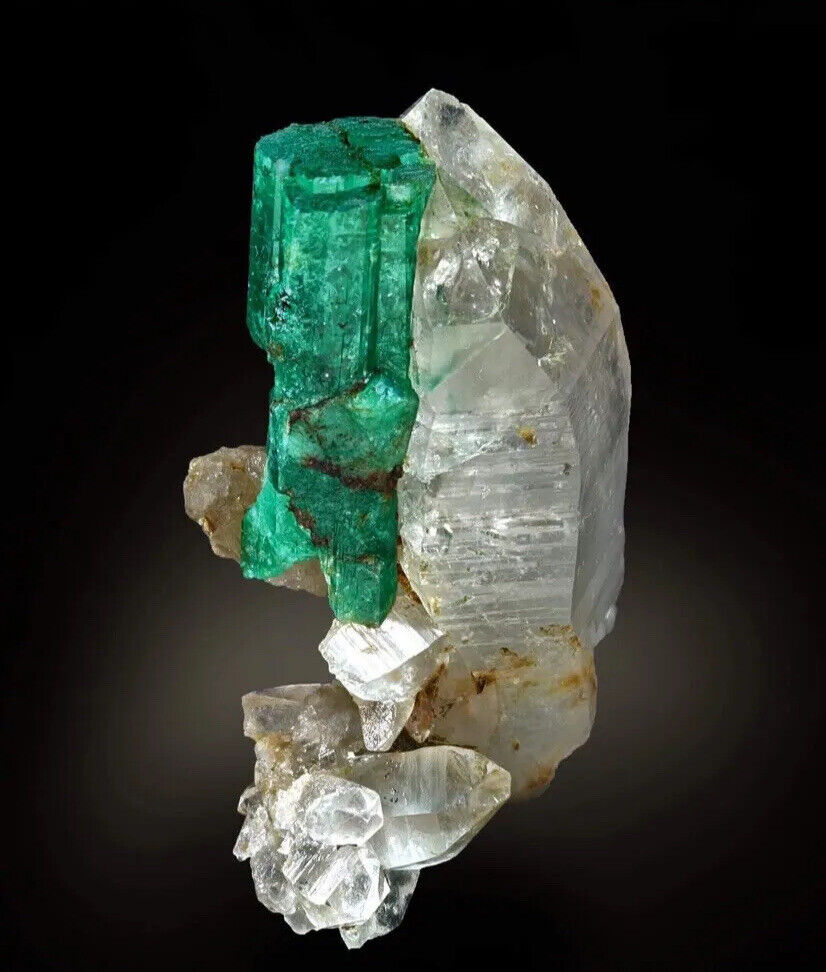 Beryl var. Emerald on Quartz - Fine Mineral Specimen from Afghanistan