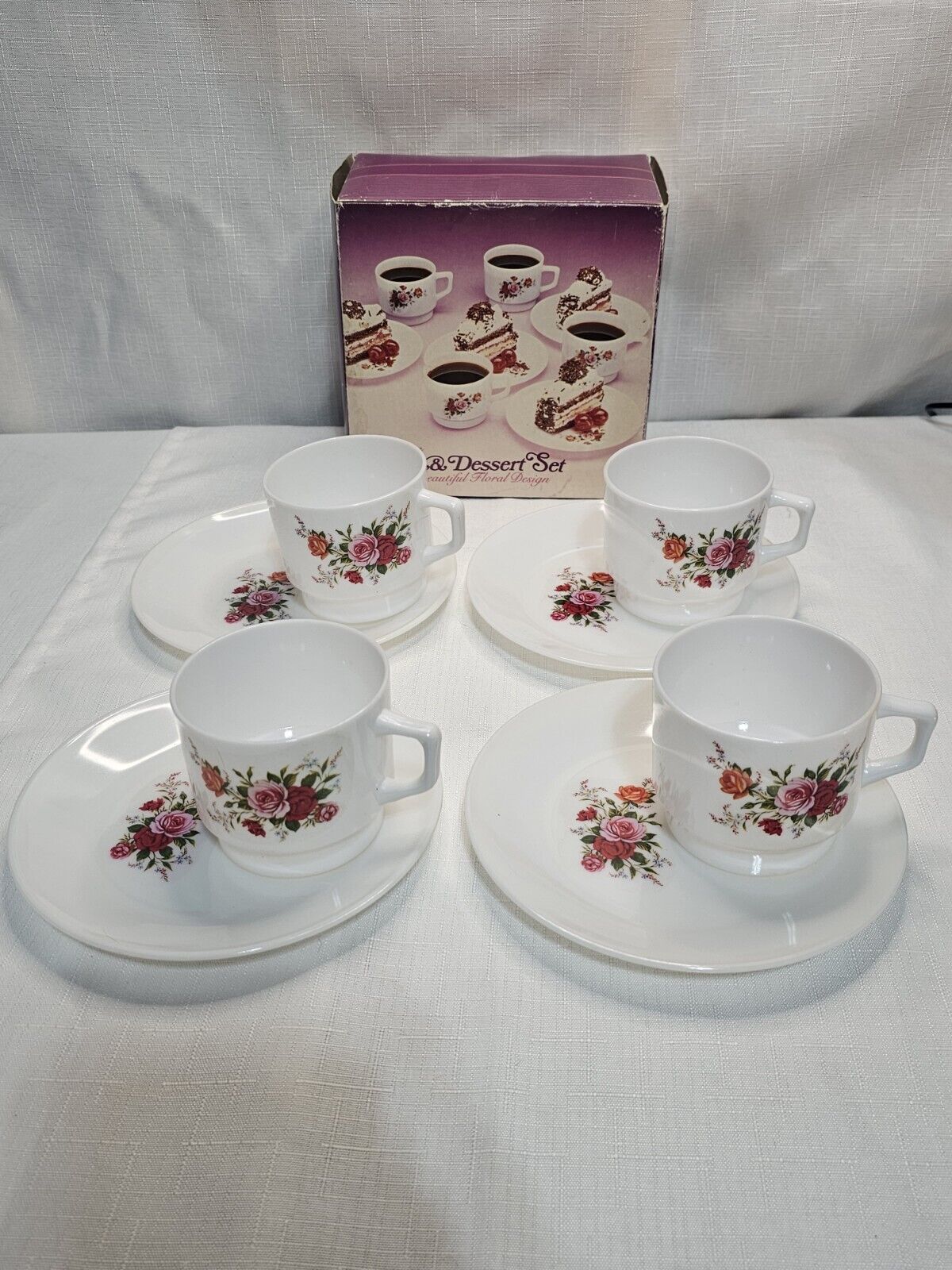 Coffee and Dessert Set 4 Cups 4 plates Plastic Tea Party Vintage Roses