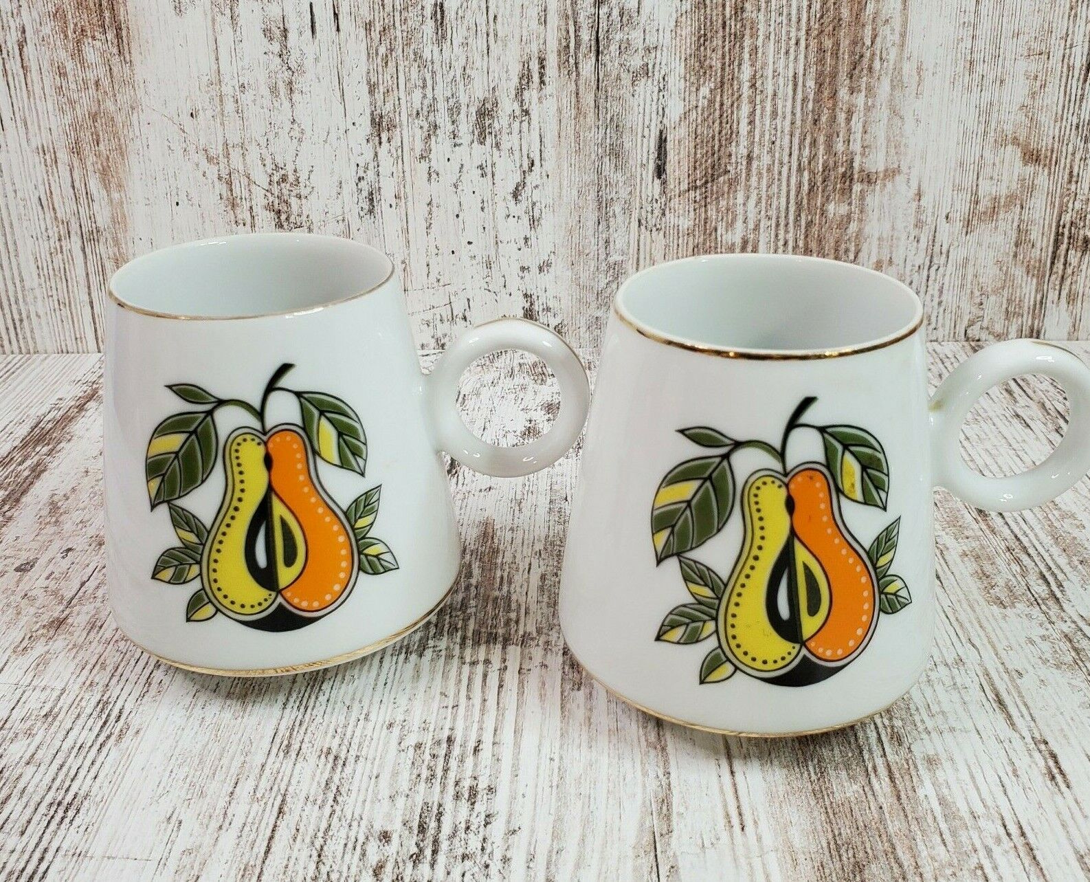 Vintage Mid Century Modern Graduated Ceramic Mugs Cups Pear Design Set of 2
