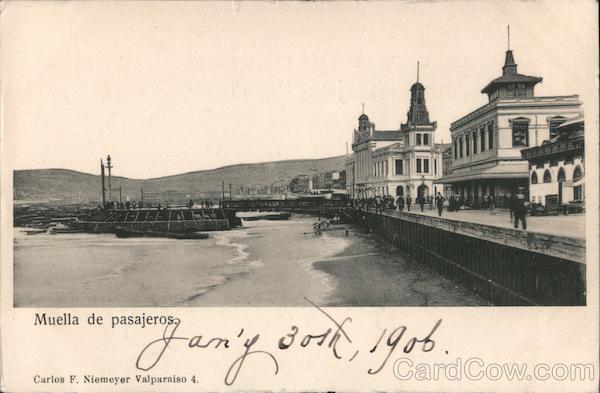 Chile Valparaiso Muella de Pasajeros Postcard Vintage Post Card