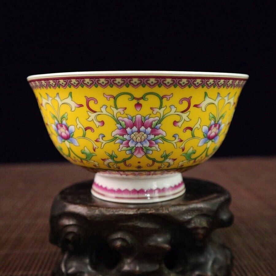 Old Chinese porcelain color painted lotus pattern bowl yellow A+++