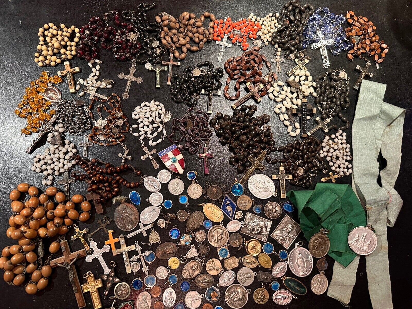 Rare Large Lot Religious & Crucifix Medals & Rosaries French Antique Z-T#