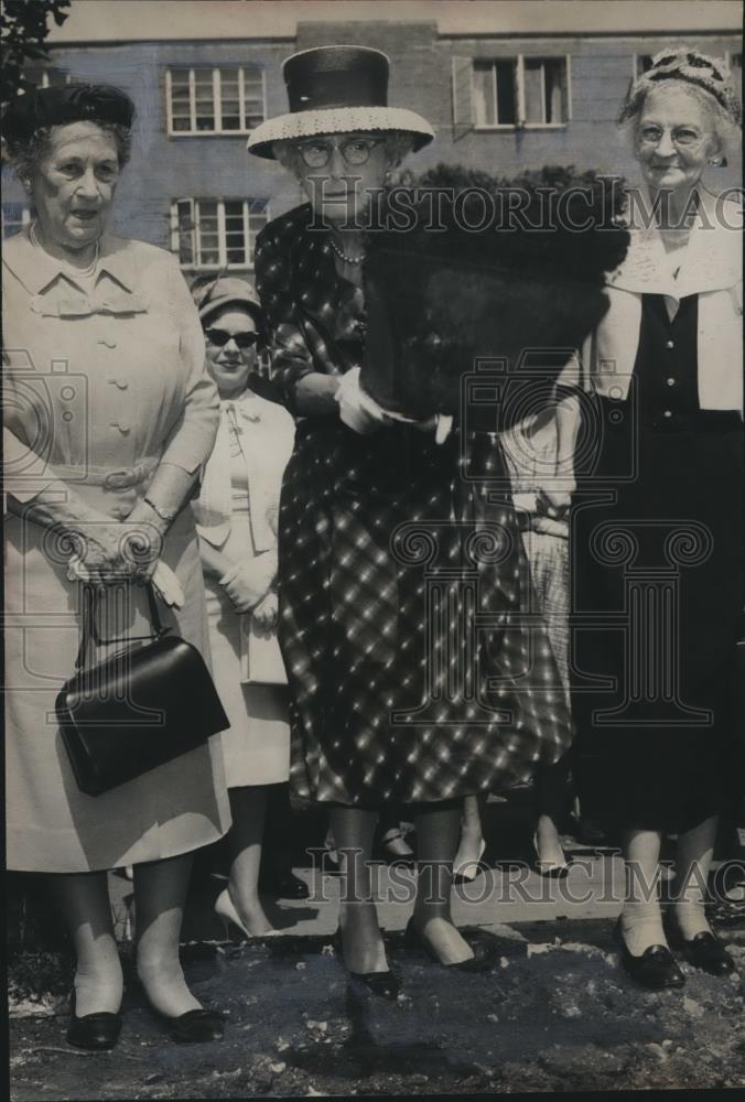 1961 Press Photo Minnie Reynolds Mowry at Girls Club Groundbreaking, Birmingham