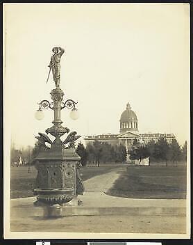 Breyman Fountain And State Capitol Building In Salem Oregon  - Old Photo