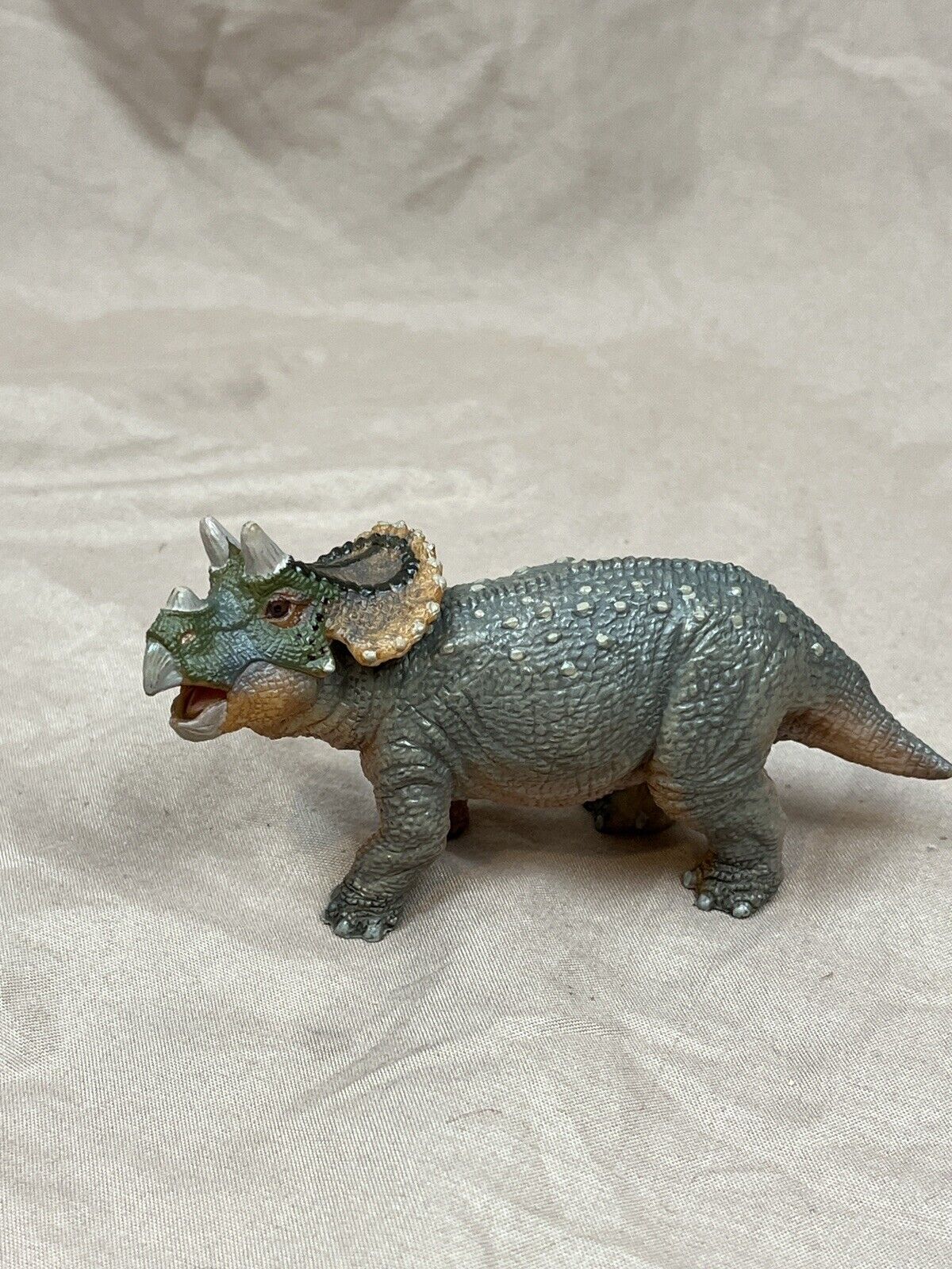 Papo Triceritops Dinosaur Action Figure 2014 2\