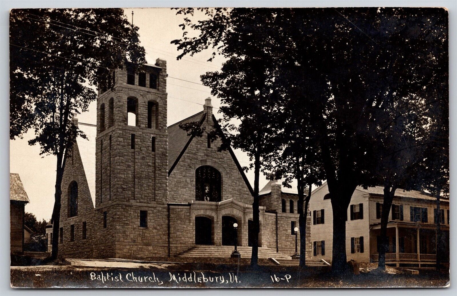 Postcard Baptist Church, Middlebury, Vermont 16-P RPPC C61