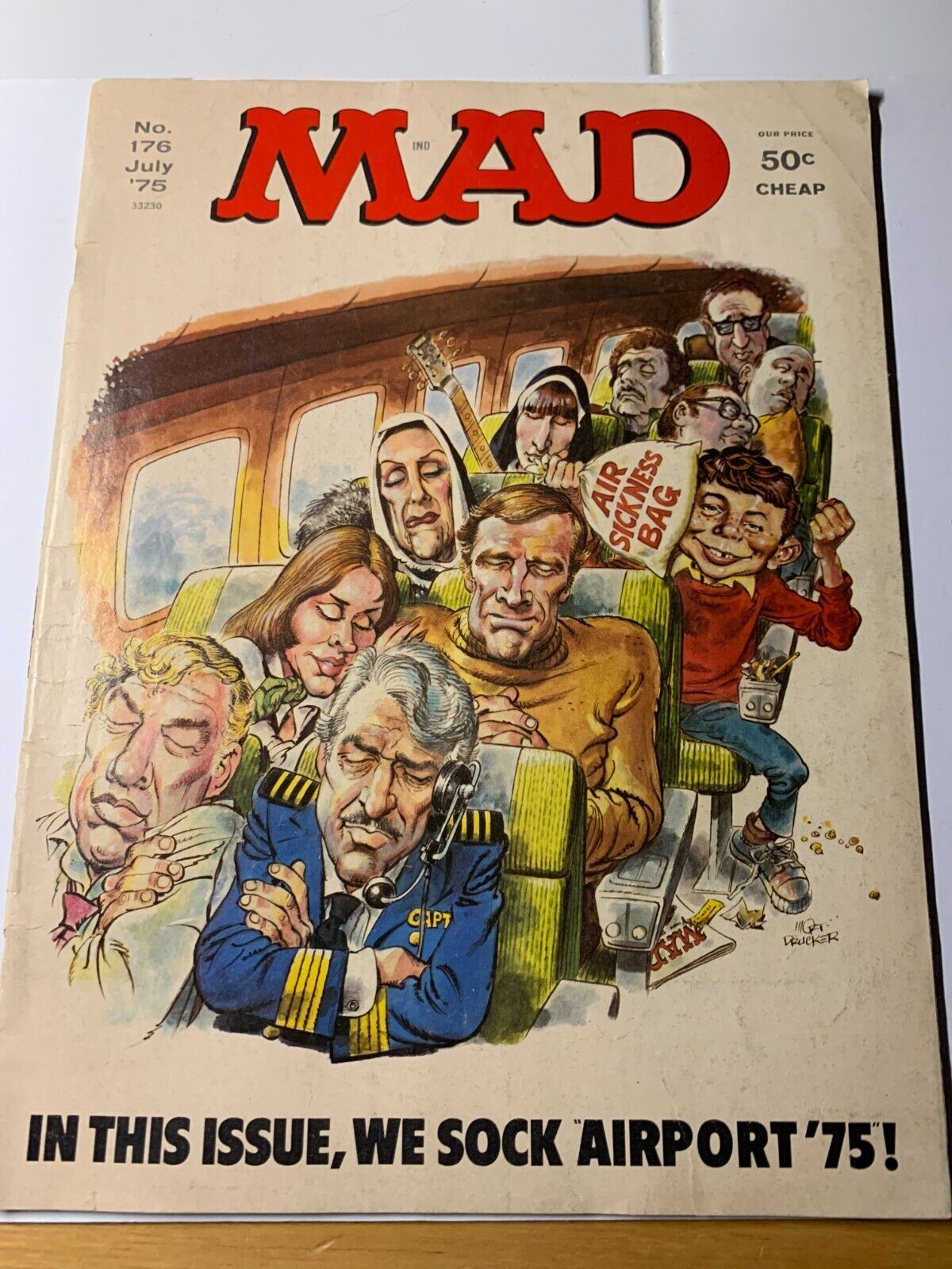 July 1975 Mad Magazine No. 176 AIRPORT \'75 Movie Satire Classic Comics HTF G/VG