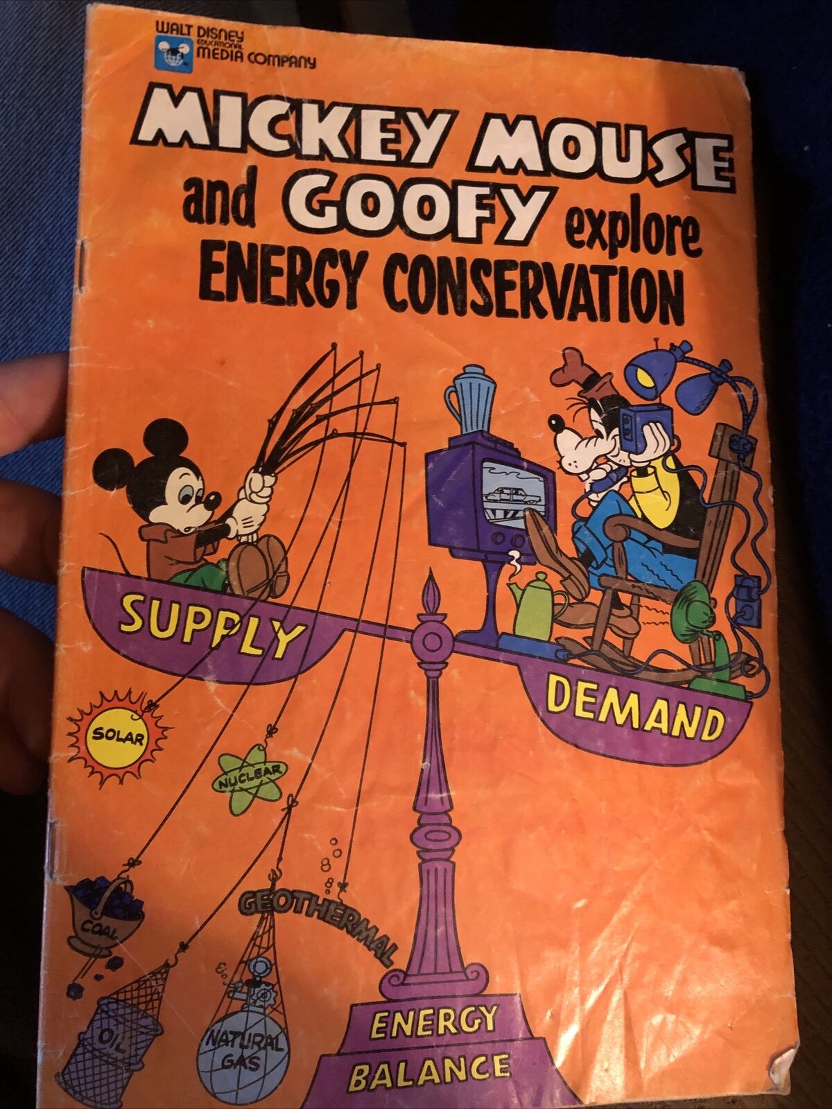 WALT DISNEY\'S MICKEY MOUSE AND GOOFY EXPLORE ENERGY  W.D.P. 1978 NICE