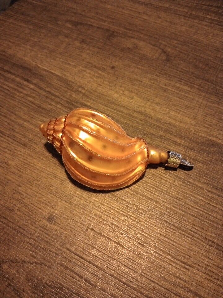 OWC, Old World Christmas, Gold Blown Glass Shell ornament
