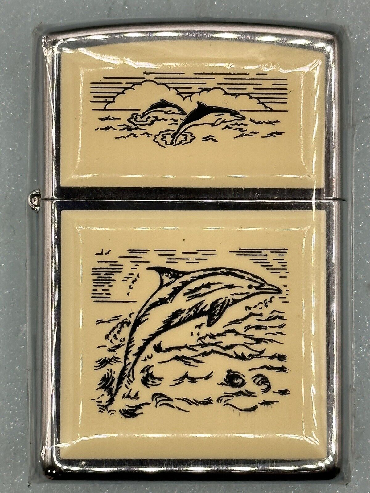 Vintage 2001 Scrimshaw Dolphin Double Sided Zippo Lighter NEW Mint Condition