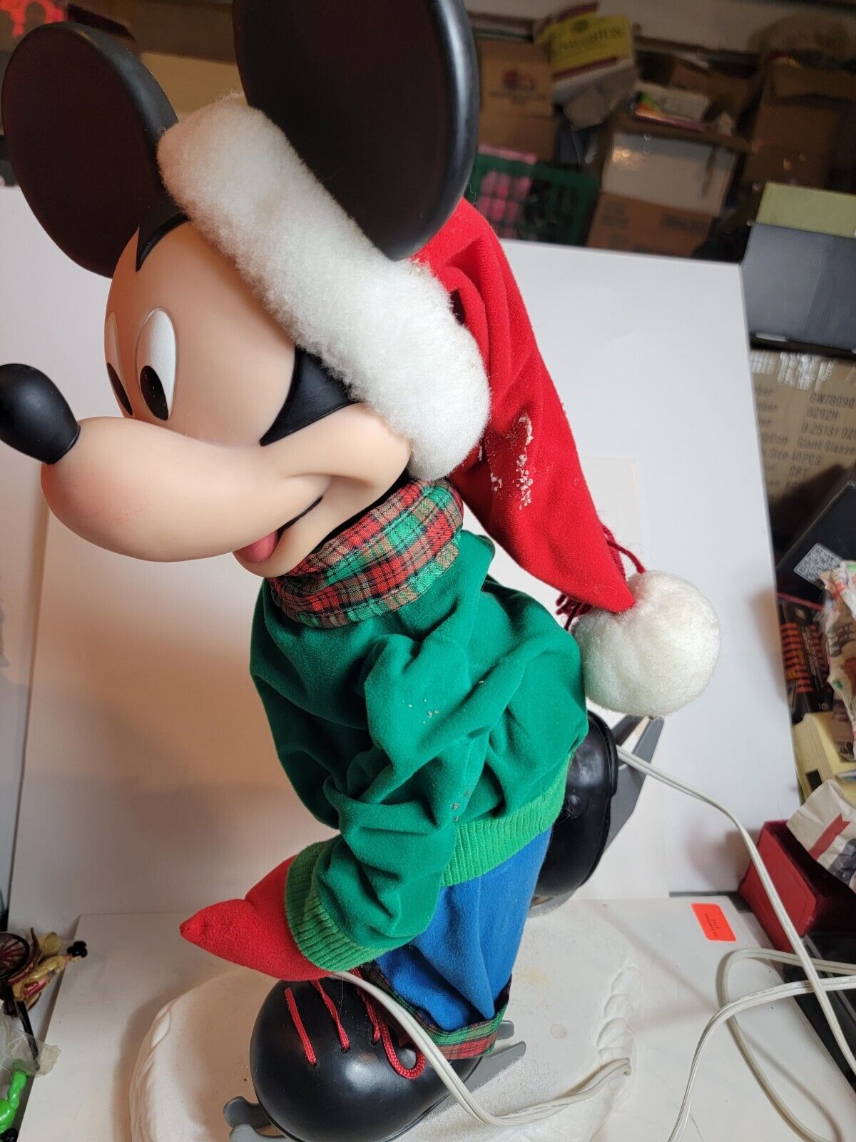 1997 Mickey Unlimited Mouse Ice Skating Santa's Best Holiday Animatronic Vintage