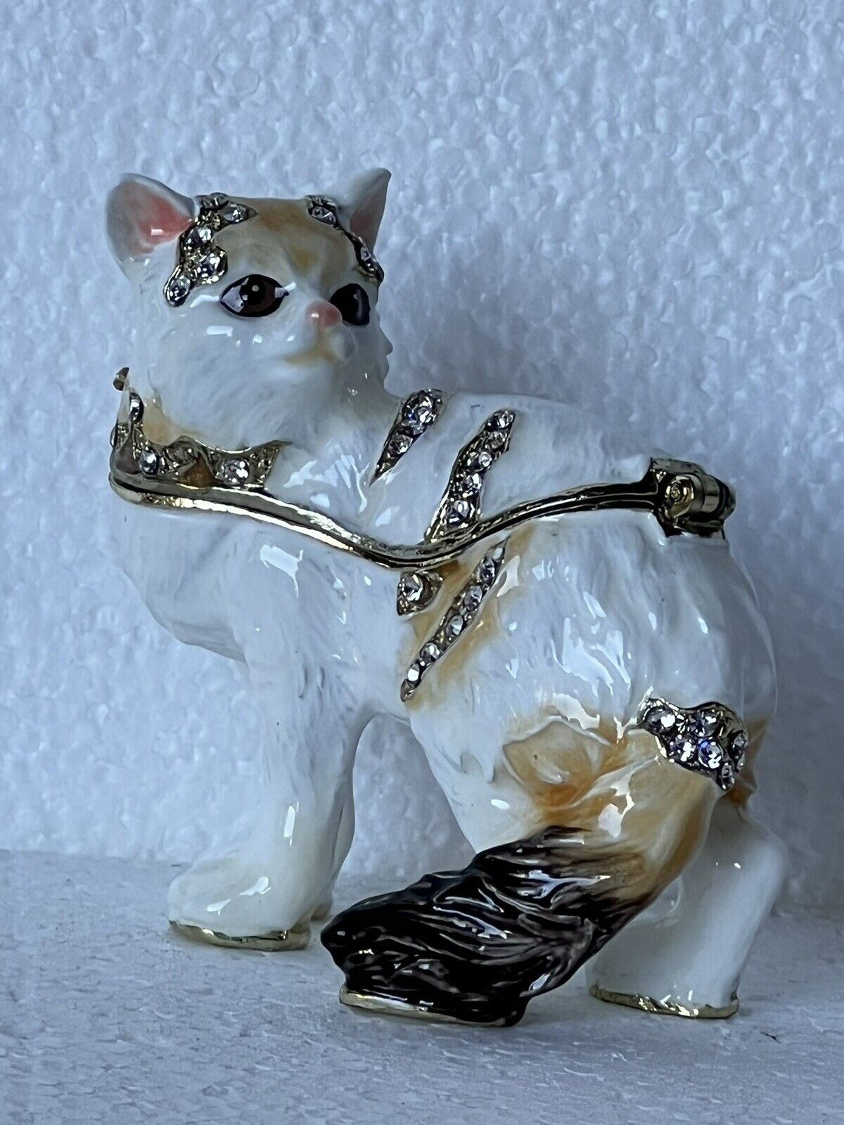 Ciel Collectables Cat Trinket Box. Hand Painted Enamel with Swarovski Crystals