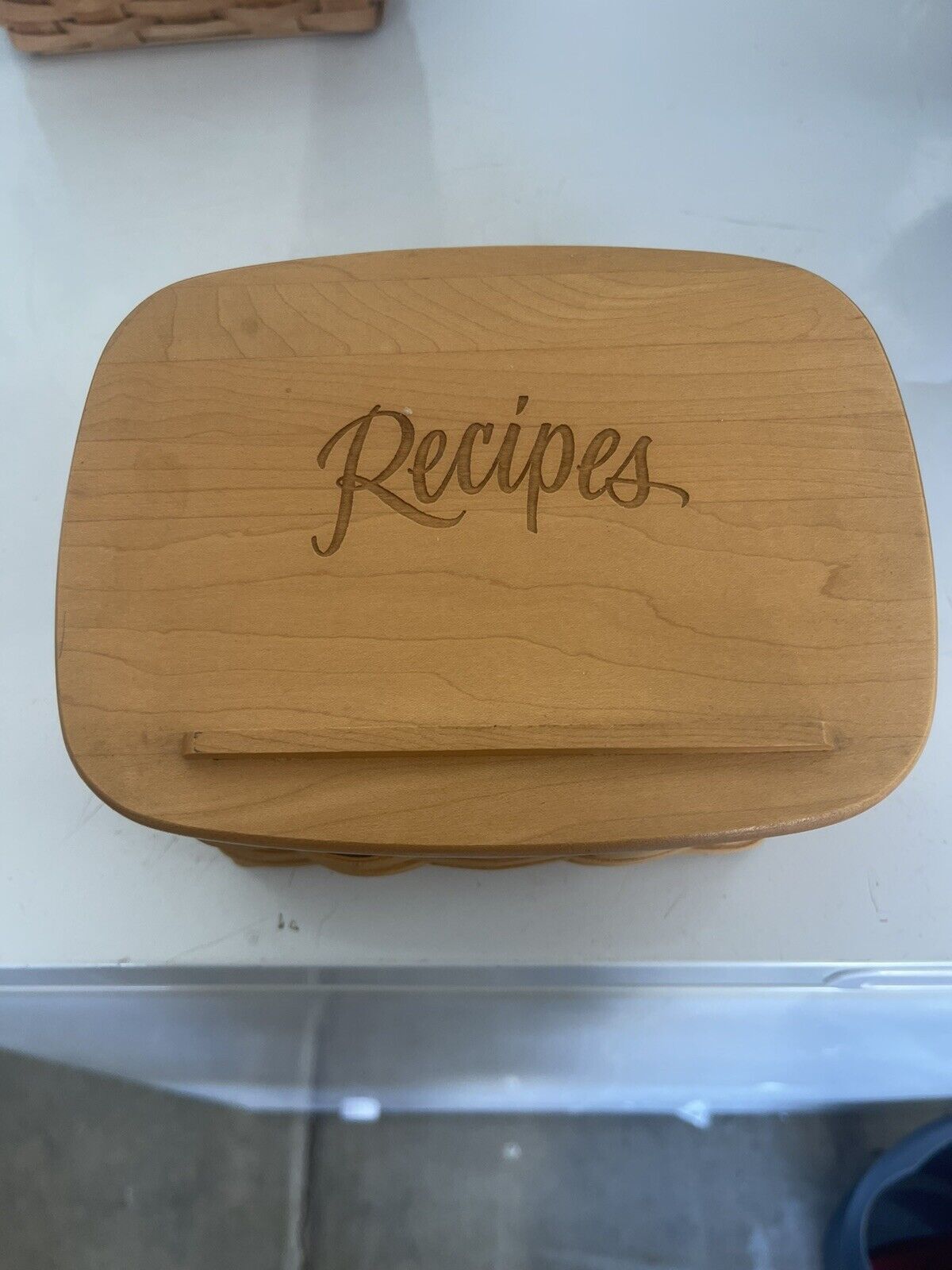 Longaberger Recipe Basket With Wooden Lid, 2002 And Plastic Insert