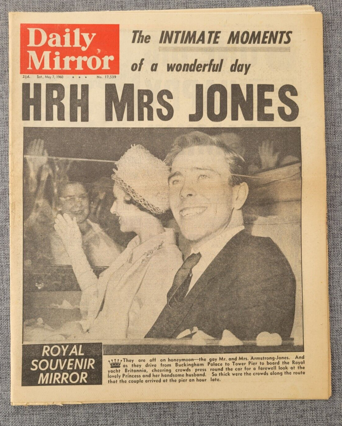 DAILY MIRROR 7 MAY 1960 PRINCESS MARGARET MR AND MRS ARMSTRONG JONES NEWSPAPER