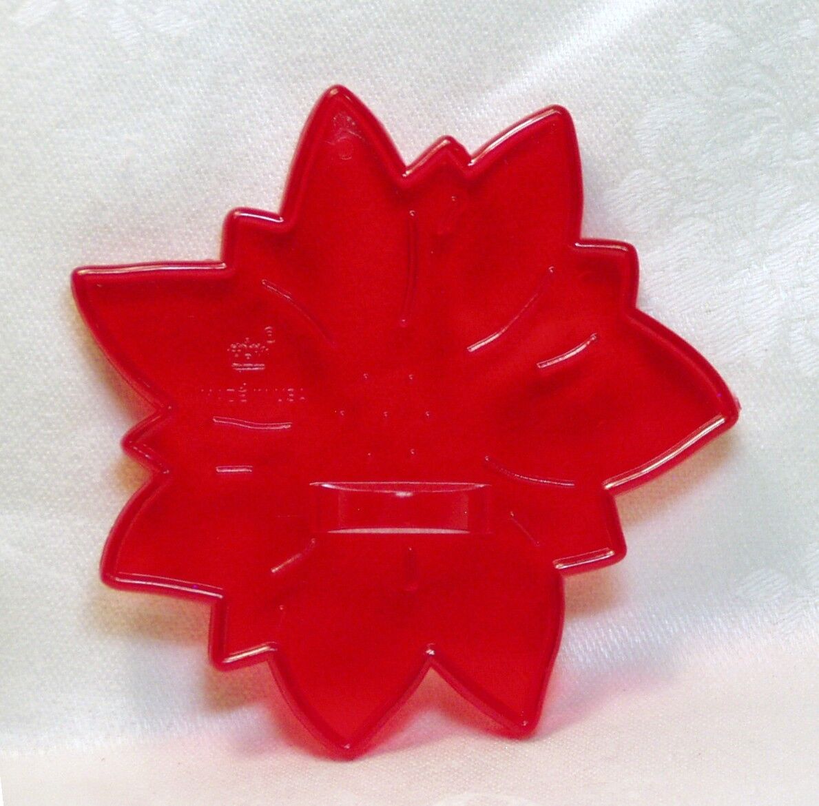 HRM Vintage Design Red Plastic Cookie Cutter - Christmas Poinsettia Bloom Nature